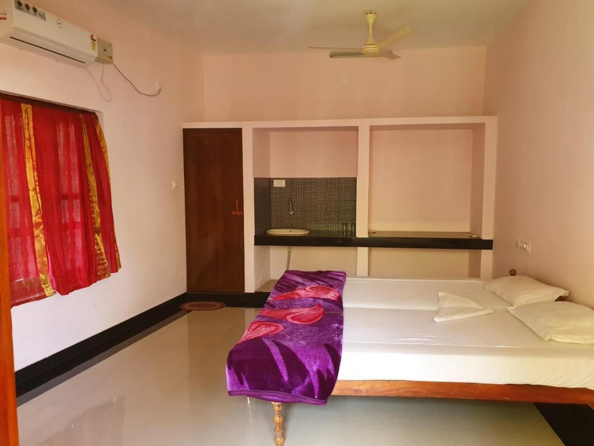 Thriphala Ayurveda Yogashram Apartman Thiruvananthapuram Kültér fotó