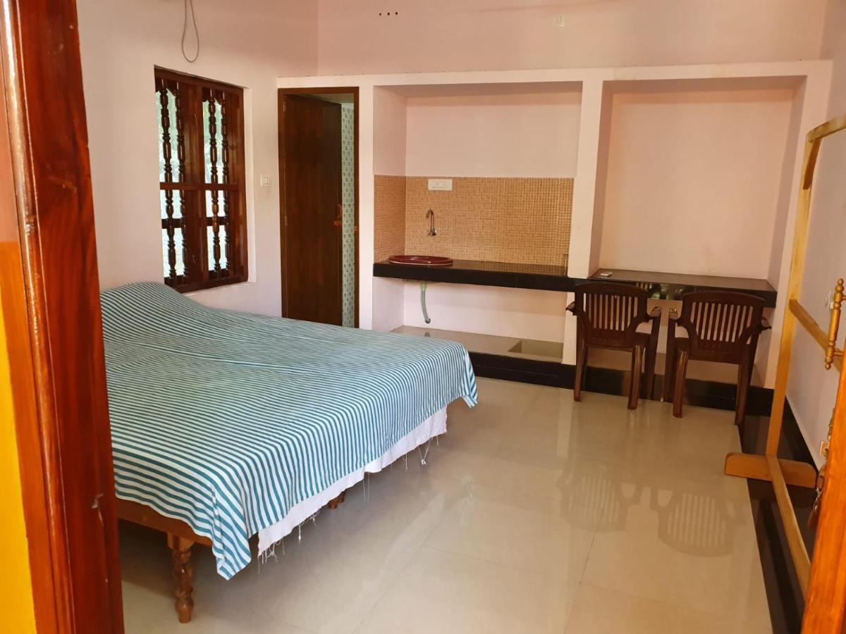 Thriphala Ayurveda Yogashram Apartman Thiruvananthapuram Kültér fotó