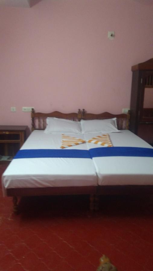 Thriphala Ayurveda Yogashram Apartman Thiruvananthapuram Kültér fotó